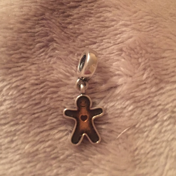 Retired Pandora gingerbread charm