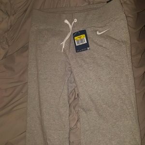 NIKE sweats