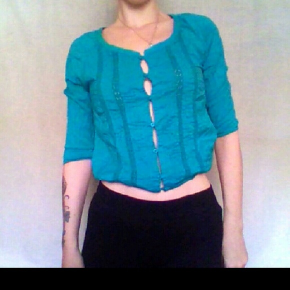 Blue green button 3/4 sleeve top