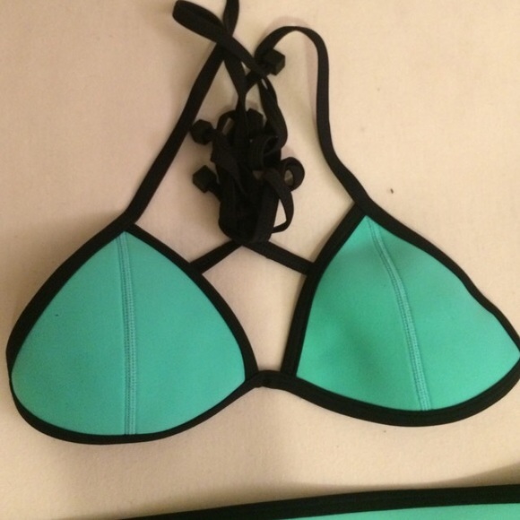 Mint triangl bikini top