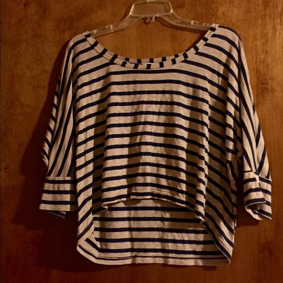 Splendid cropped slouchy shirt