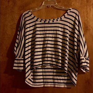 Splendid cropped slouchy shirt