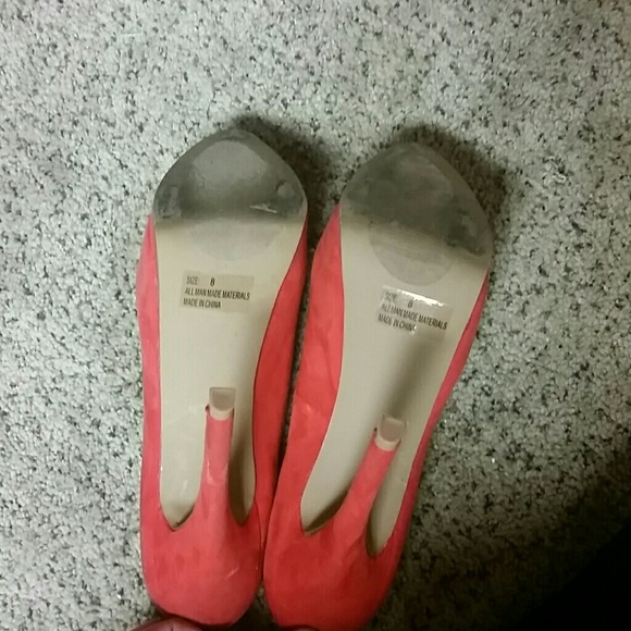 Charlotte Russe Coral high heels - Picture 2 of 3