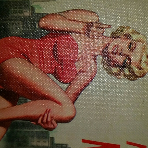 Marilyn Monroe : How To Marry a Millionaire sign - Picture 2 of 2