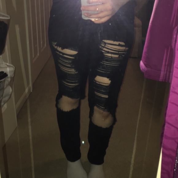 Forever 21 Destroyed BF Jeans Size US 24