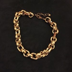 Gold chain necklace