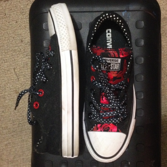 Metallic Rose Converse