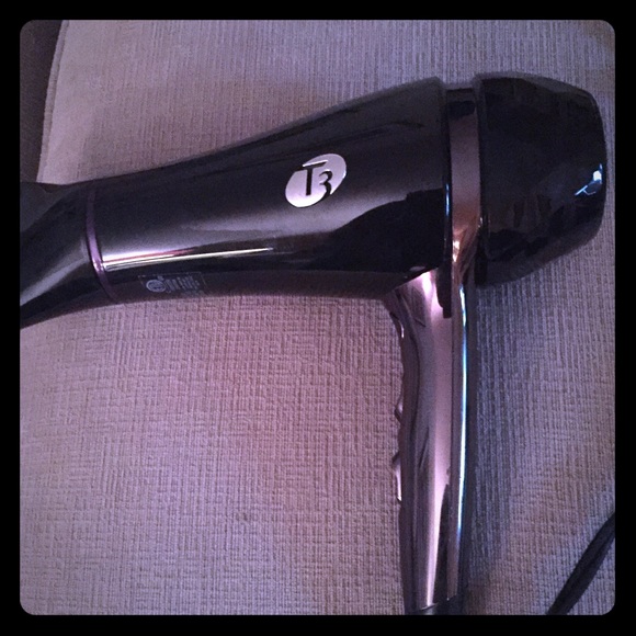 T3 featherweight luxe 2i ion generator hairdryer