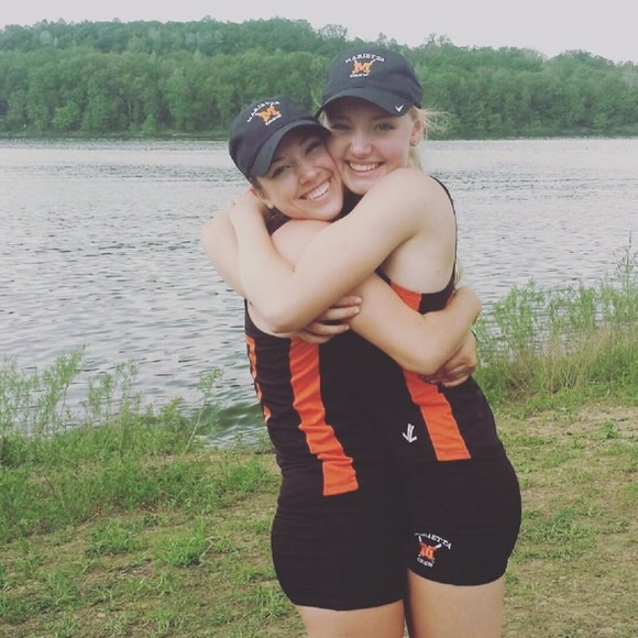 Meet your Posher, Leah - Picture 1 of 1