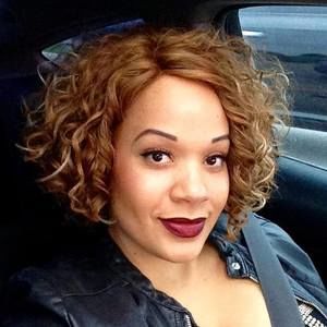 Meet your Posher, Talia
