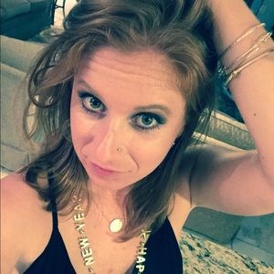 Meet your Posher, Vanessa