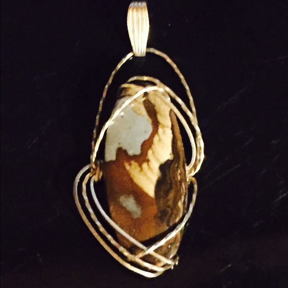 mookaite stone pendant
