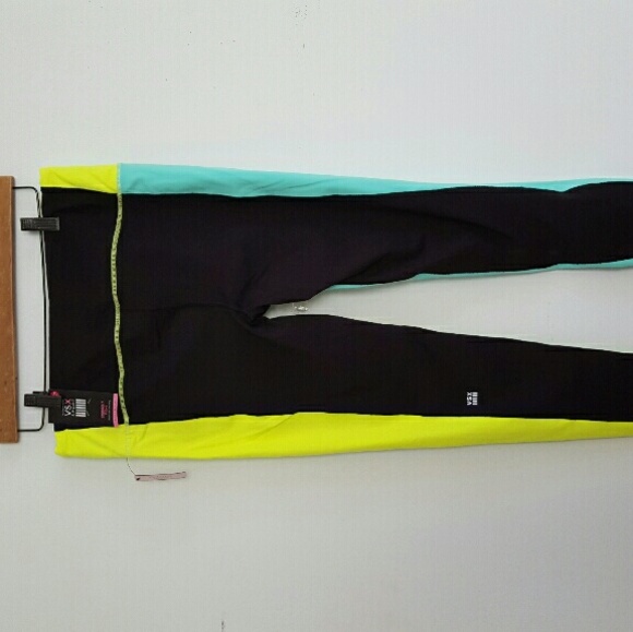 Victoria's Secret VSX Knockout Tights-Leggings