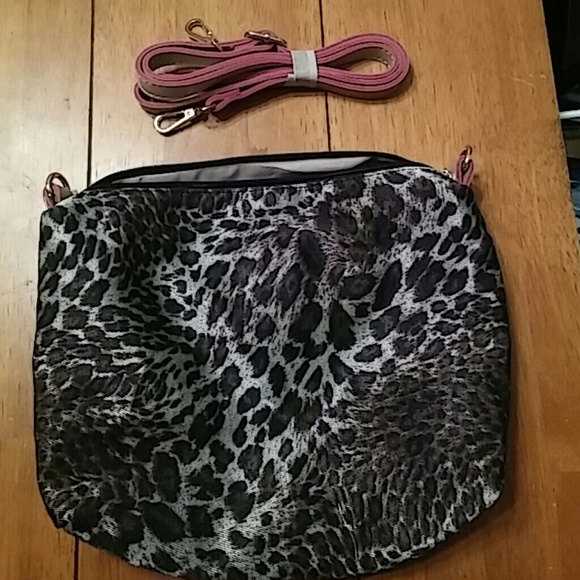 Purse - Picture 1 of 4