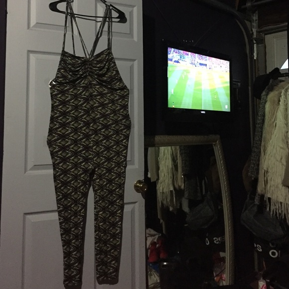 Strappy jumpsuit - Picture 3 of 4