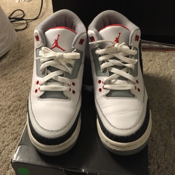 Jordan Fire Red 3's
