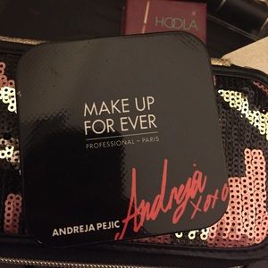 Makeup forever Andreja Pejic Pallet