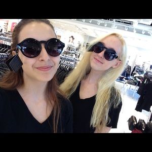 Meet your Posher, Elisabeth