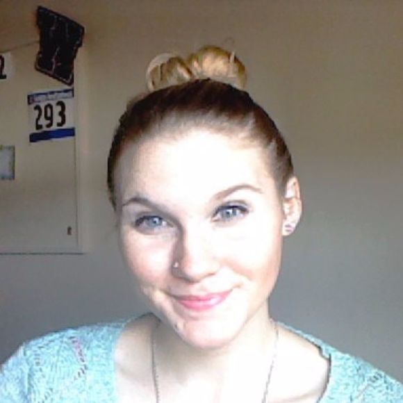 Meet your Posher, Dakota