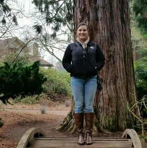 Meet your Posher, Gabriella