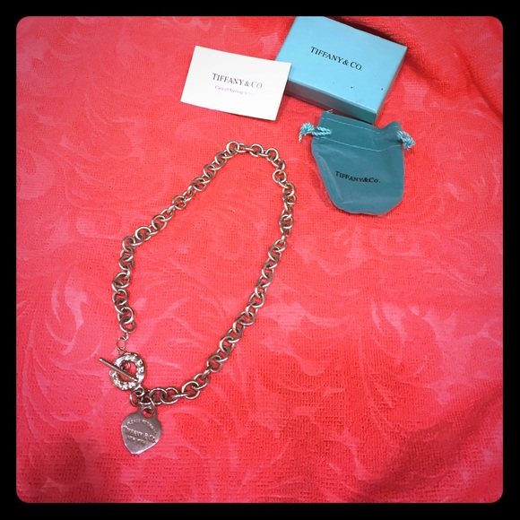 Heart toggle necklace.