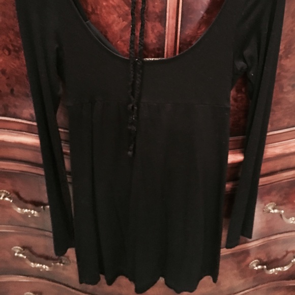 Black guess dress - Picture 3 of 3