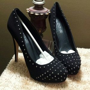 Aldo - Black Studded Heels NWT