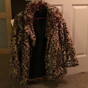 Faux leopard fur coat