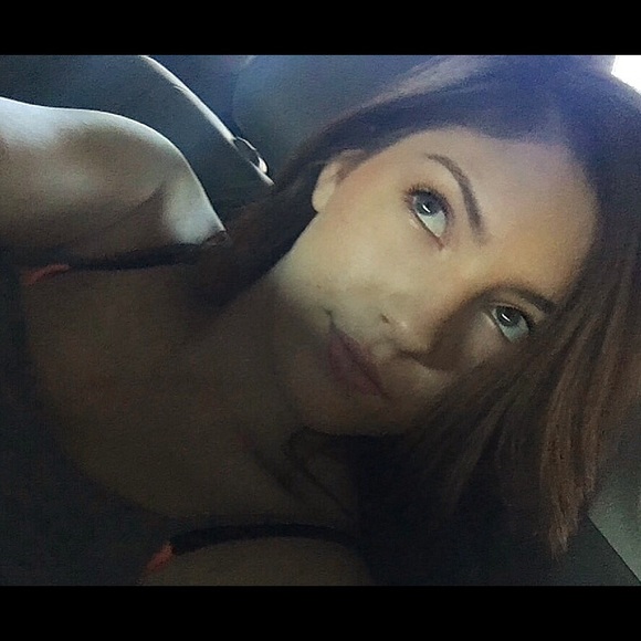 Meet your Posher, Carly