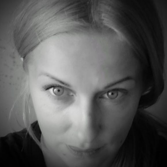 Meet your Posher, Anna - Picture 1 of 1