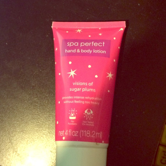 Lotion it is spa perfect from bath and body workes - Picture 1 of 1