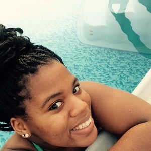 Meet your Posher, Kandice