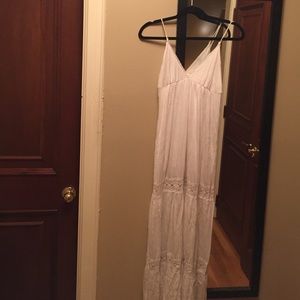 Gorgeous White Lux Maxi (M)