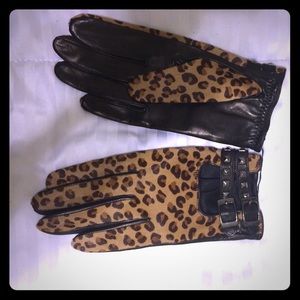 Vince Camuto Leopard Gloves