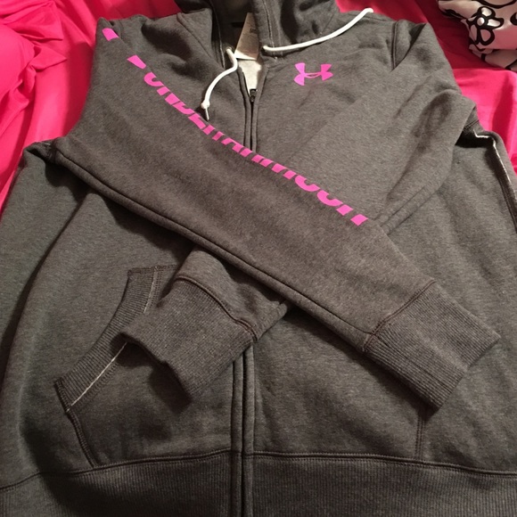 Under armor woman's zip up jacket