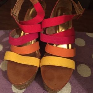 Bamboo multicolor wedges