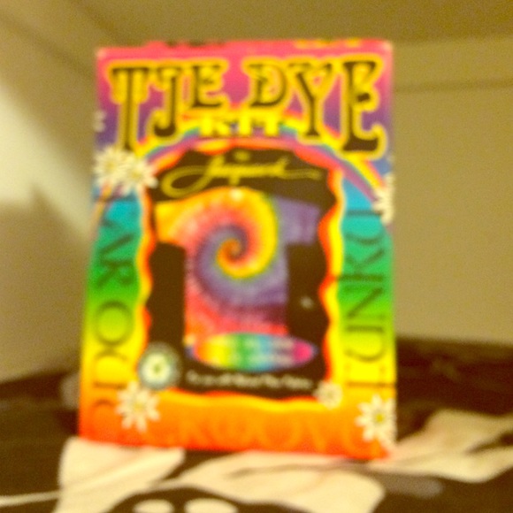 Tie dye kit