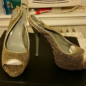 Gold glitter heels