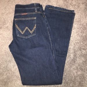 Wrangler cowgirl cut q baby jeans