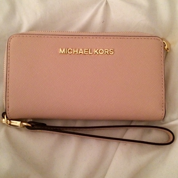 Brand New Michael Kors Wallet