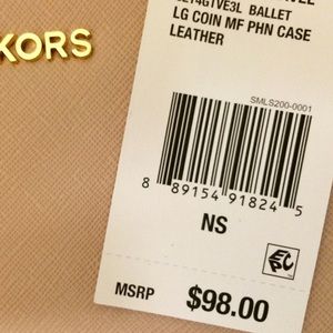 Michael Kors Bags - Brand New Michael Kors Wallet Michael Kors Bags - Brand New Michael Kors Wallet