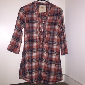 Hollister quarter sleeve flannel size small