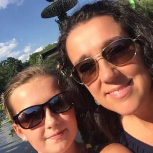 Meet your Posher, Crystal