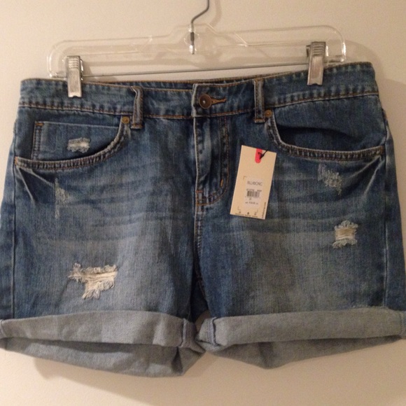 NWT Billabong denim shorts