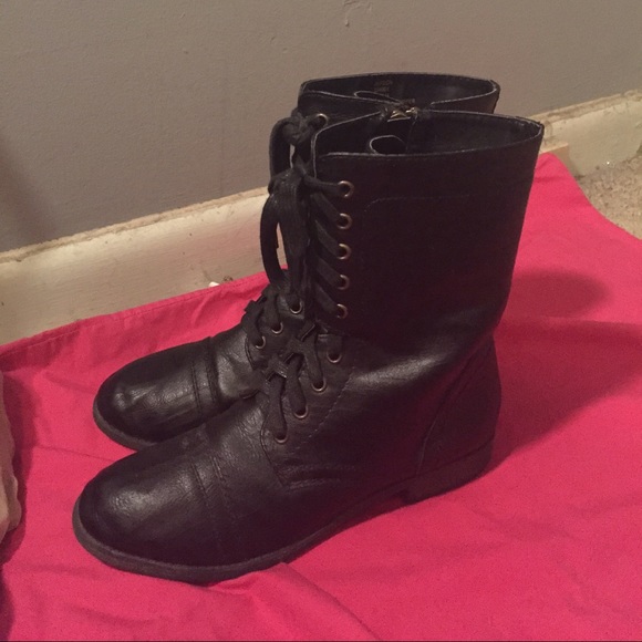 combat boots !!!