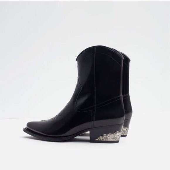 Zara Shoes - 🚫SOLD🚫 NWT Zara Leather Boots Zara Shoes - 🚫SOLD🚫 NWT Zara Leather Boots