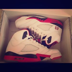 Air Jordan Fire Red 5s