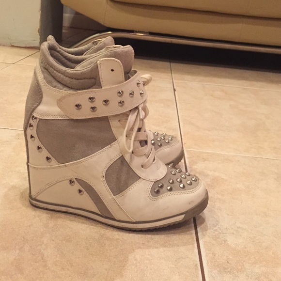 Call it spring -Sneaker wedges size 7