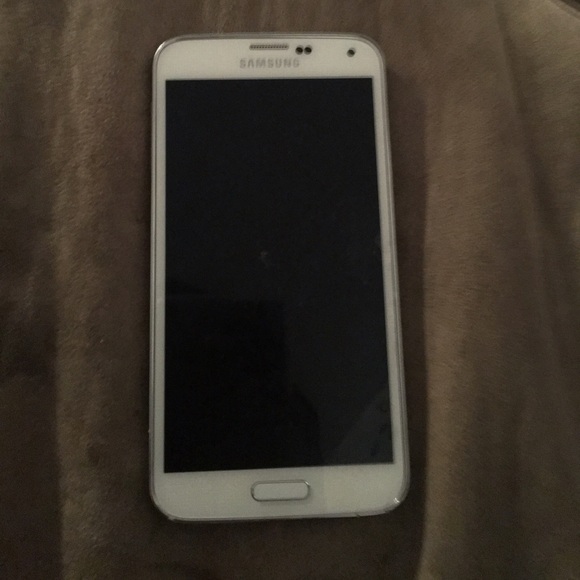 Samsung S5 phone