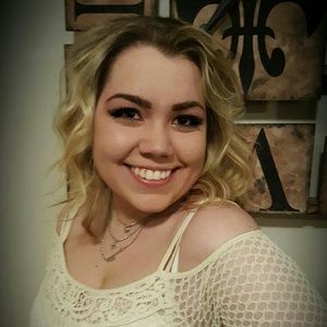 Meet your Posher, Kassy